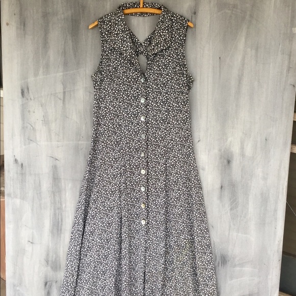 Dresses & Skirts - Vintage 90s Rayon Button Front Floral Dress